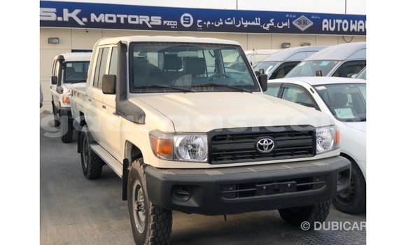 Dieundeu Imported Toyota Land Cruiser White Auto in Import - Dubai in Dakar Dieundeu Imported Toyota Land Cruiser White Auto in Import - Dubai in Dakar