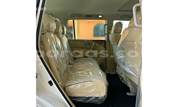 Acheter Import Voiture Nissan Patrol Blanc à Import - Dubai, Dakar Acheter Import Voiture Nissan Patrol Blanc à Import - Dubai, Dakar