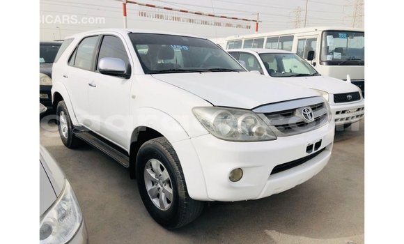 Dieundeu Imported Toyota Fortuner White Auto in Import - Dubai in Dakar Dieundeu Imported Toyota Fortuner White Auto in Import - Dubai in Dakar