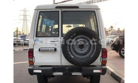 Dieundeu Imported Toyota Land Cruiser White Auto in Import - Dubai in Dakar Dieundeu Imported Toyota Land Cruiser White Auto in Import - Dubai in Dakar