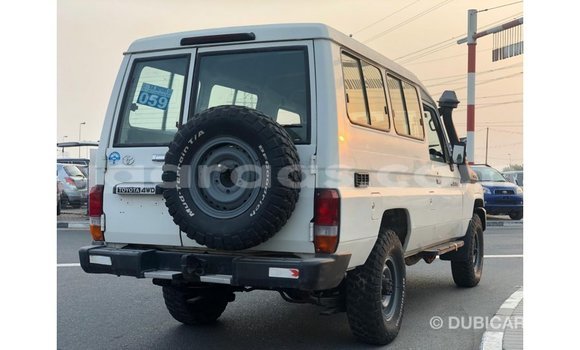 Dieundeu Imported Toyota Land Cruiser White Auto in Import - Dubai in Dakar Dieundeu Imported Toyota Land Cruiser White Auto in Import - Dubai in Dakar