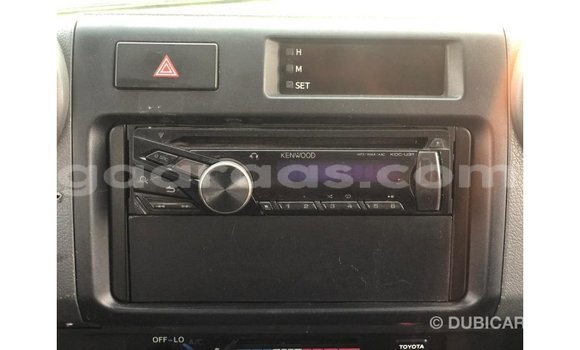 Dieundeu Imported Toyota Land Cruiser White Auto in Import - Dubai in Dakar Dieundeu Imported Toyota Land Cruiser White Auto in Import - Dubai in Dakar