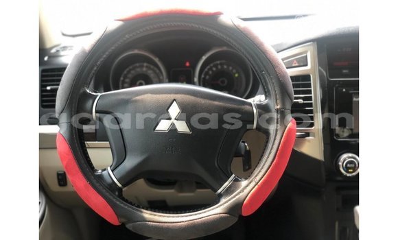 Buy Import Mitsubishi Pajero Red Car in Import - Dubai in Dakar Buy Import Mitsubishi Pajero Red Car in Import - Dubai in Dakar
