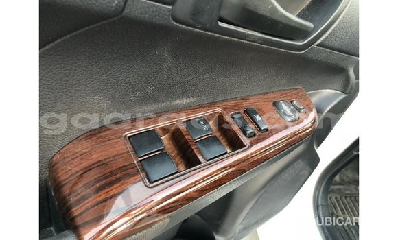 Dieundeu Imported Toyota Camry White Auto in Import - Dubai in Dakar Dieundeu Imported Toyota Camry White Auto in Import - Dubai in Dakar