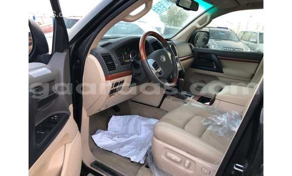 Dieundeu Imported Toyota Land Cruiser Black Auto in Import - Dubai in Dakar Dieundeu Imported Toyota Land Cruiser Black Auto in Import - Dubai in Dakar
