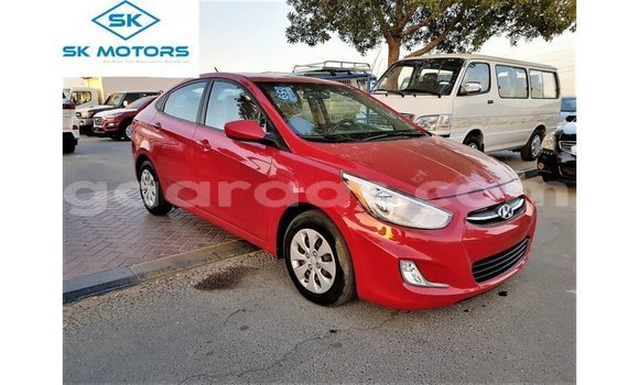 Acheter Import Voiture Hyundai Accent Rouge à Import - Dubai, Dakar