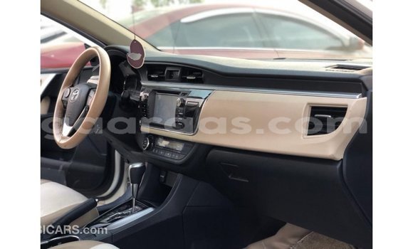 Dieundeu Imported Toyota Corolla White Auto in Import - Dubai in Dakar Dieundeu Imported Toyota Corolla White Auto in Import - Dubai in Dakar