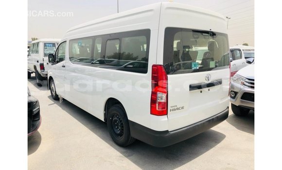 Dieundeu Imported Toyota Hiace White Auto in Import - Dubai in Dakar Dieundeu Imported Toyota Hiace White Auto in Import - Dubai in Dakar