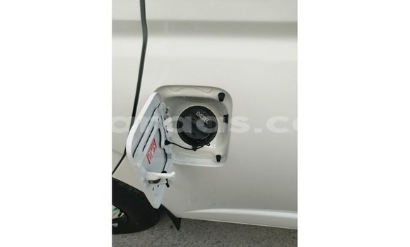 Dieundeu Imported Toyota Hiace White Auto in Import - Dubai in Dakar Dieundeu Imported Toyota Hiace White Auto in Import - Dubai in Dakar