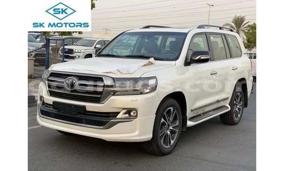 Dieundeu Imported Toyota Land Cruiser White Auto in Import - Dubai in Dakar