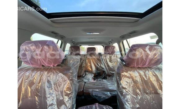 Dieundeu Imported Toyota Land Cruiser White Auto in Import - Dubai in Dakar Dieundeu Imported Toyota Land Cruiser White Auto in Import - Dubai in Dakar