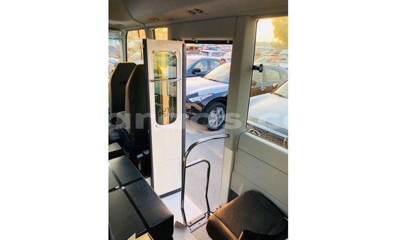 Dieundeu Imported Toyota Coaster White Auto in Import - Dubai in Dakar Dieundeu Imported Toyota Coaster White Auto in Import - Dubai in Dakar