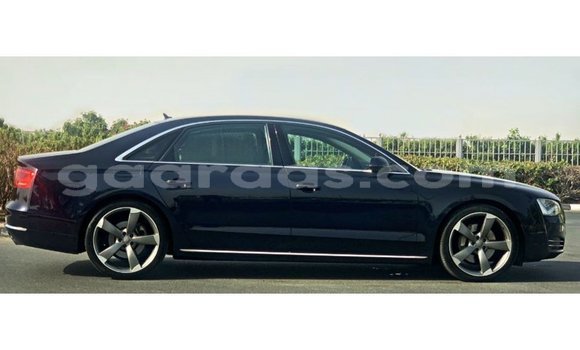 Acheter Import Voiture Audi A8 Bleu à Import - Dubai, Dakar Acheter Import Voiture Audi A8 Bleu à Import - Dubai, Dakar
