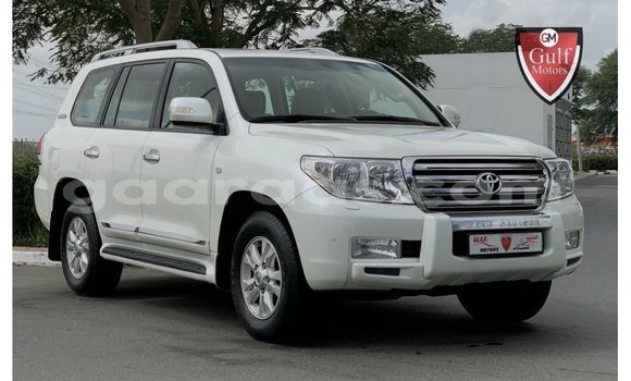 Buy Import Toyota Land Cruiser White Car in Import - Dubai in Dakar