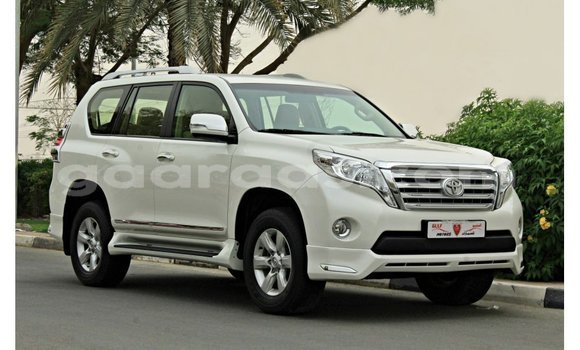 Acheter Import Voiture Toyota Prado Blanc à Import - Dubai, Dakar