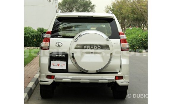 Acheter Import Voiture Toyota Prado Blanc à Import - Dubai, Dakar Acheter Import Voiture Toyota Prado Blanc à Import - Dubai, Dakar
