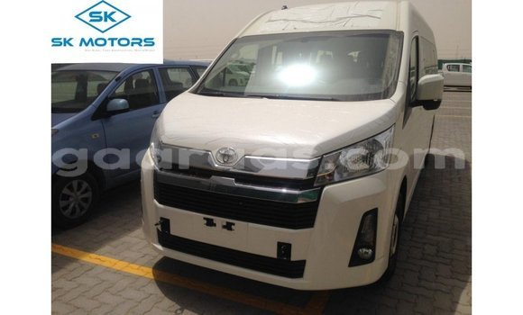 Dieundeu Imported Toyota Hiace White Auto in Import - Dubai in Dakar Dieundeu Imported Toyota Hiace White Auto in Import - Dubai in Dakar