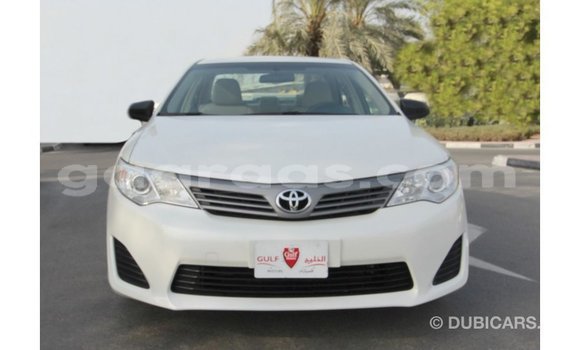 Acheter Import Voiture Toyota Camry Blanc à Import - Dubai, Dakar Acheter Import Voiture Toyota Camry Blanc à Import - Dubai, Dakar
