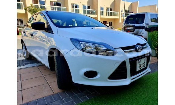 Dieundeu Imported Ford Focus White Auto in Import - Dubai in Dakar