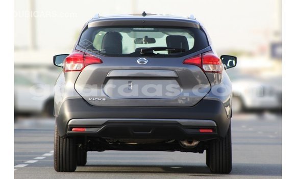 Buy Import Nissan Evalia Other Truck in Import - Dubai in Dakar Buy Import Nissan Evalia Other Truck in Import - Dubai in Dakar