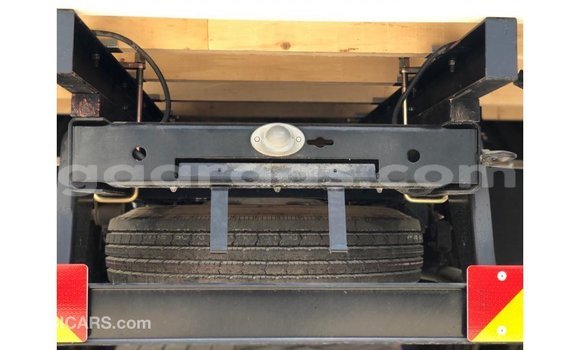 Buy Import Mitsubishi i White Car in Import - Dubai in Dakar Buy Import Mitsubishi i White Car in Import - Dubai in Dakar