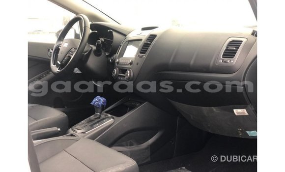 Buy Import Kia Cerato White Car in Import - Dubai in Dakar Buy Import Kia Cerato White Car in Import - Dubai in Dakar