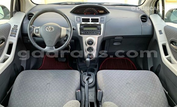 Acheter Import Voiture Toyota Yaris Noir à Import - Dubai, Dakar Acheter Import Voiture Toyota Yaris Noir à Import - Dubai, Dakar