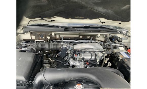 Acheter Import Voiture Mitsubishi Pajero Blanc à Import - Dubai, Dakar Acheter Import Voiture Mitsubishi Pajero Blanc à Import - Dubai, Dakar