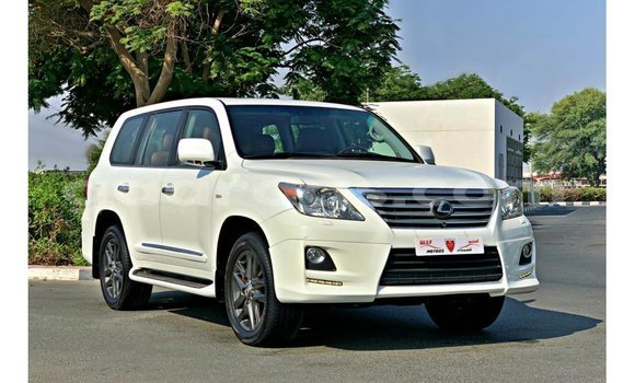 Acheter Import Voiture Lexus LX Blanc à Import - Dubai, Dakar Acheter Import Voiture Lexus LX Blanc à Import - Dubai, Dakar