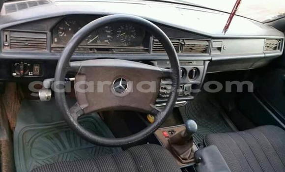 Dieundeu Occasion Mercedes‒Benz 190 Silver Auto in Dakar in Dakar Dieundeu Occasion Mercedes‒Benz 190 Silver Auto in Dakar in Dakar