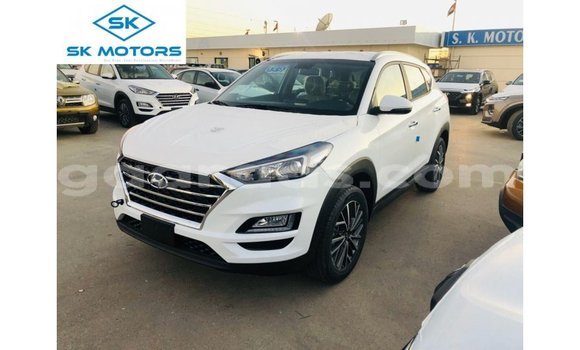 Acheter Import Voiture Hyundai Tucson Blanc à Import - Dubai, Dakar