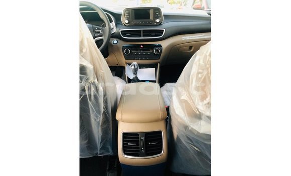 Dieundeu Imported Hyundai Tucson White Auto in Import - Dubai in Dakar Dieundeu Imported Hyundai Tucson White Auto in Import - Dubai in Dakar