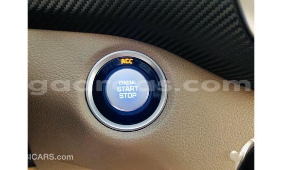 Dieundeu Imported Hyundai Tucson White Auto in Import - Dubai in Dakar Dieundeu Imported Hyundai Tucson White Auto in Import - Dubai in Dakar