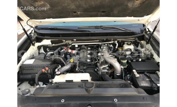 Dieundeu Imported Toyota Prado White Auto in Import - Dubai in Dakar Dieundeu Imported Toyota Prado White Auto in Import - Dubai in Dakar