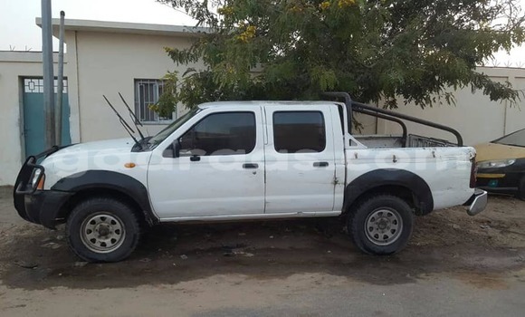 Acheter Occasion Voiture Nissan Hardbody Blanc à Dakar au Dakar Acheter Occasion Voiture Nissan Hardbody Blanc à Dakar au Dakar
