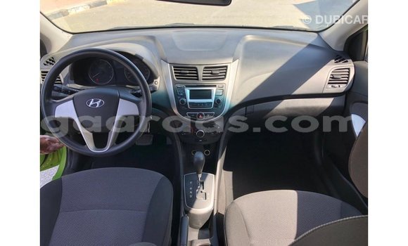 Dieundeu Imported Hyundai Accent Green Auto in Import - Dubai in Dakar Dieundeu Imported Hyundai Accent Green Auto in Import - Dubai in Dakar