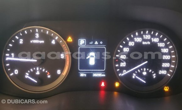 Dieundeu Imported Hyundai Tucson White Auto in Import - Dubai in Dakar Dieundeu Imported Hyundai Tucson White Auto in Import - Dubai in Dakar