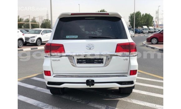 Dieundeu Imported Toyota Land Cruiser White Auto in Import - Dubai in Dakar Dieundeu Imported Toyota Land Cruiser White Auto in Import - Dubai in Dakar