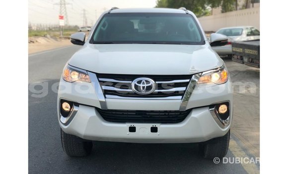 Dieundeu Imported Toyota Fortuner White Auto in Import - Dubai in Dakar Dieundeu Imported Toyota Fortuner White Auto in Import - Dubai in Dakar
