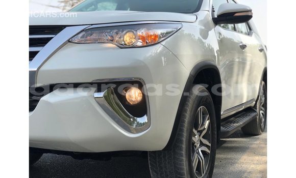 Dieundeu Imported Toyota Fortuner White Auto in Import - Dubai in Dakar Dieundeu Imported Toyota Fortuner White Auto in Import - Dubai in Dakar