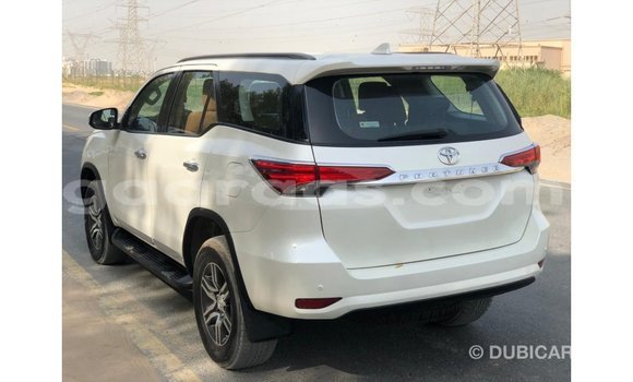 Dieundeu Imported Toyota Fortuner White Auto in Import - Dubai in Dakar Dieundeu Imported Toyota Fortuner White Auto in Import - Dubai in Dakar