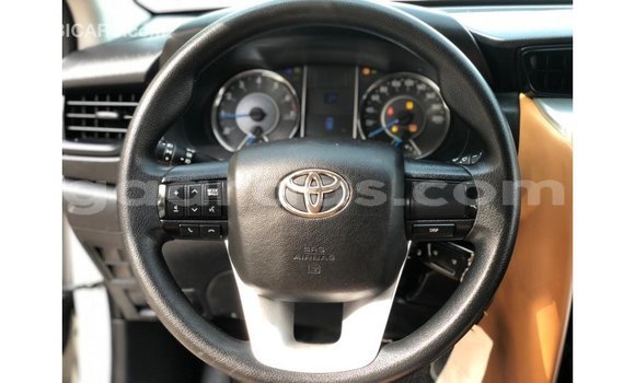 Dieundeu Imported Toyota Fortuner White Auto in Import - Dubai in Dakar Dieundeu Imported Toyota Fortuner White Auto in Import - Dubai in Dakar