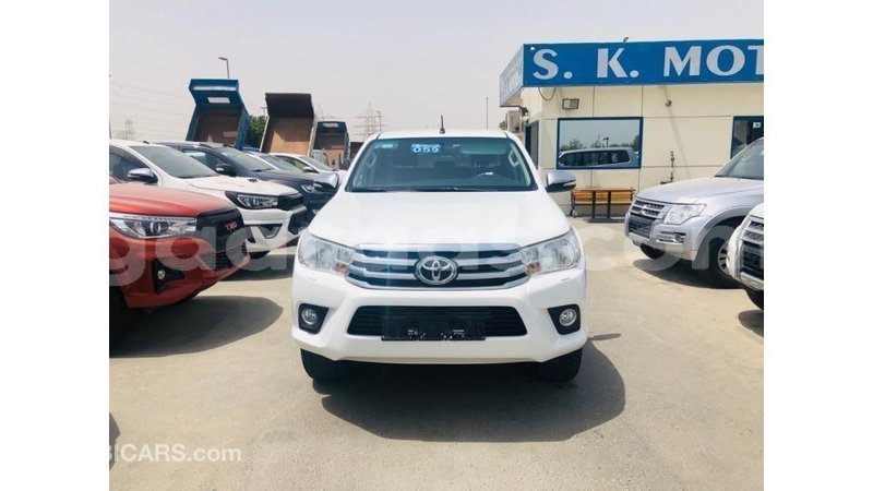 Big with watermark toyota hilux dakar import dubai 6583