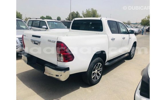 Dieundeu Imported Toyota Hilux White Auto in Import - Dubai in Dakar Dieundeu Imported Toyota Hilux White Auto in Import - Dubai in Dakar