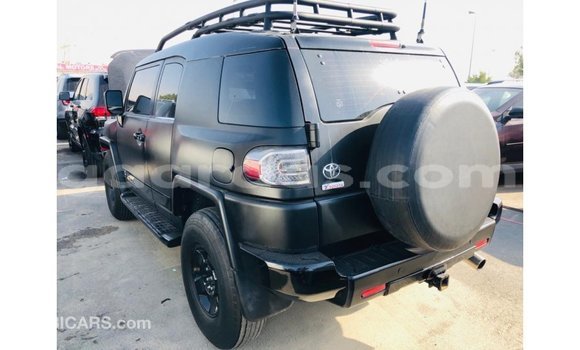 Dieundeu Imported Toyota FJ Cruiser Black Auto in Import - Dubai in Dakar Dieundeu Imported Toyota FJ Cruiser Black Auto in Import - Dubai in Dakar