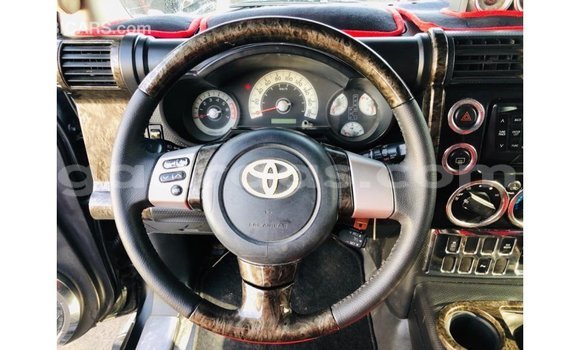 Dieundeu Imported Toyota FJ Cruiser Black Auto in Import - Dubai in Dakar Dieundeu Imported Toyota FJ Cruiser Black Auto in Import - Dubai in Dakar