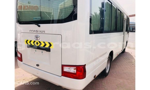 Dieundeu Imported Toyota Coaster White Auto in Import - Dubai in Dakar Dieundeu Imported Toyota Coaster White Auto in Import - Dubai in Dakar