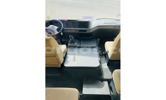 Dieundeu Imported Toyota Coaster White Auto in Import - Dubai in Dakar Dieundeu Imported Toyota Coaster White Auto in Import - Dubai in Dakar