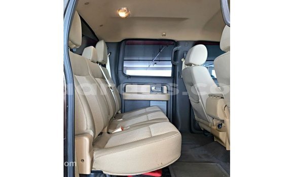 Acheter Import Voiture Ford Club Wagon Marron à Import - Dubai, Dakar Acheter Import Voiture Ford Club Wagon Marron à Import - Dubai, Dakar