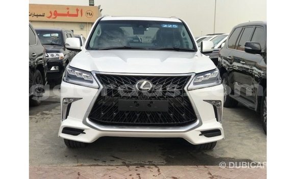 Acheter Import Voiture Lexus LX Blanc à Import - Dubai, Dakar Acheter Import Voiture Lexus LX Blanc à Import - Dubai, Dakar